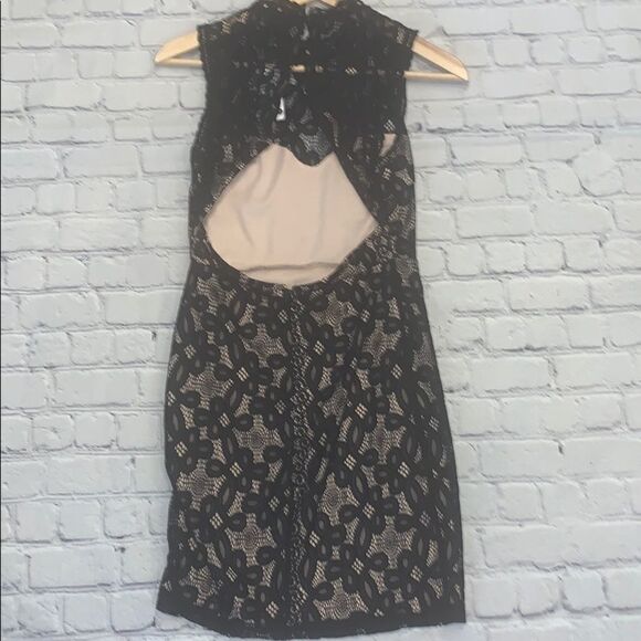 🖤 Forever 21 Black Lace Dress - Size Small - Picture 4 of 8